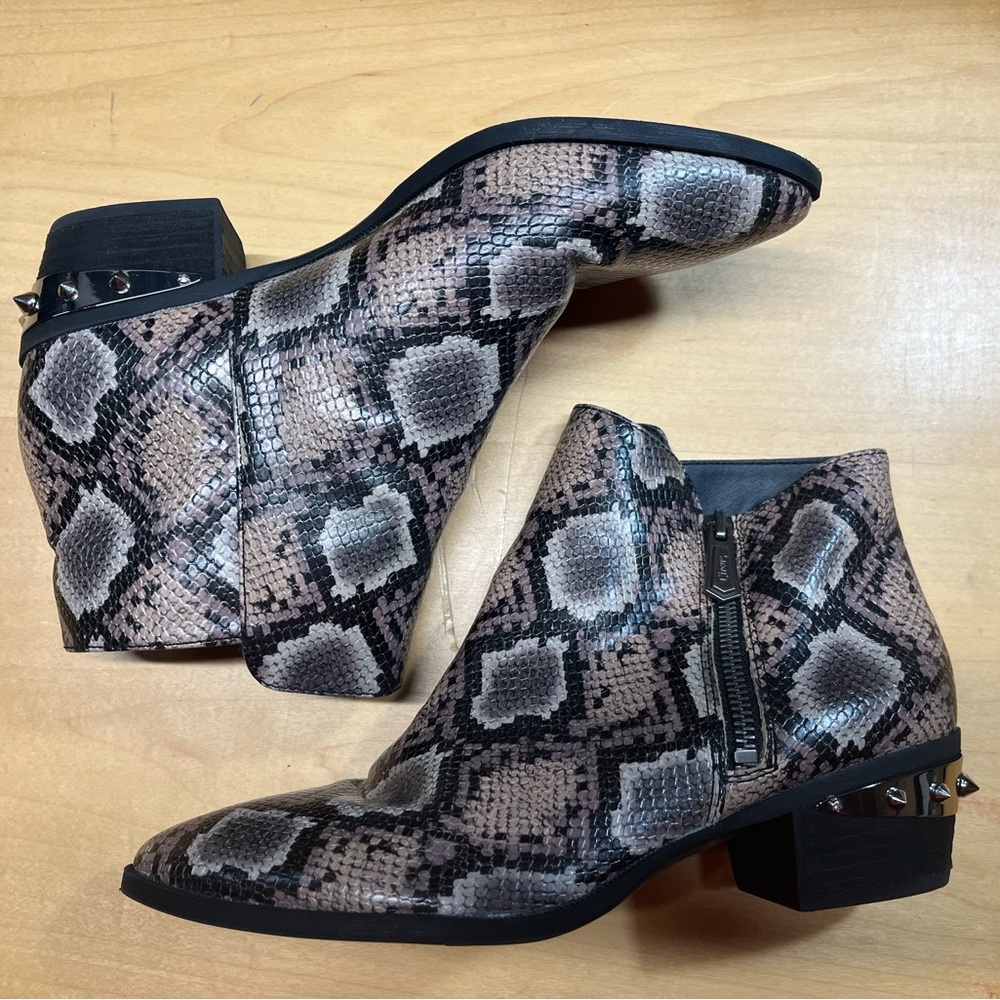 Sam Edelman Circus Highland Western Snake Skin Spiked Booties Women’s Size 8